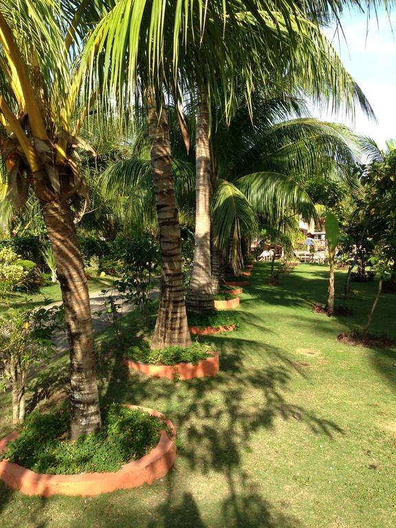 Dumaguete Springs Beach Resort 杜马格特 外观 照片