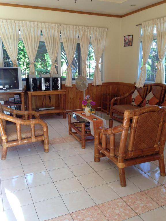 Dumaguete Springs Beach Resort 杜马格特 外观 照片