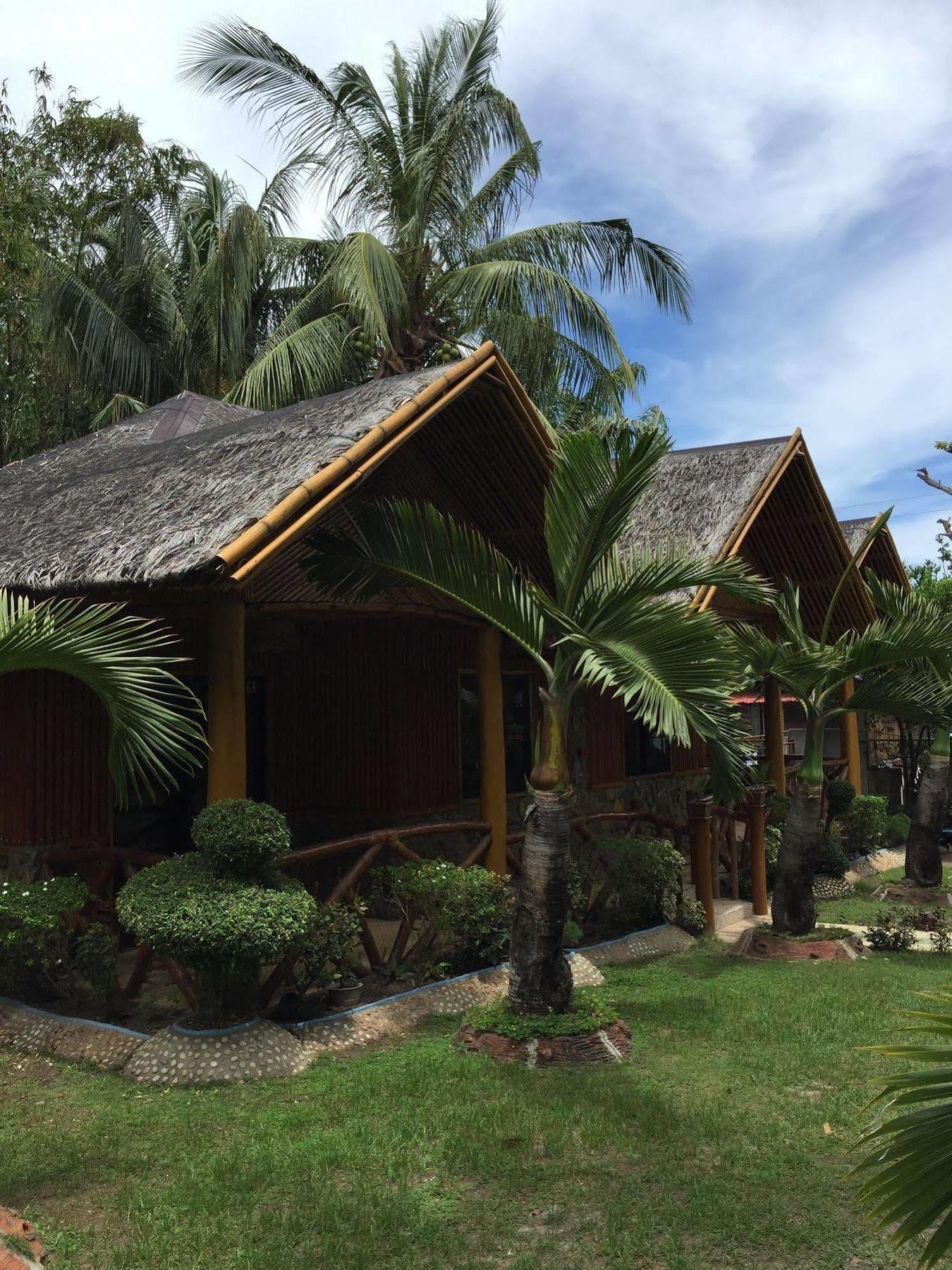 Dumaguete Springs Beach Resort 杜马格特 外观 照片